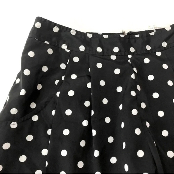 XXI FOREVER 21 BLACK & WHITE POLKA DOT SHORTS PLEATED WAIST POCKETS SIZE XSMALL - Picture 11 of 11